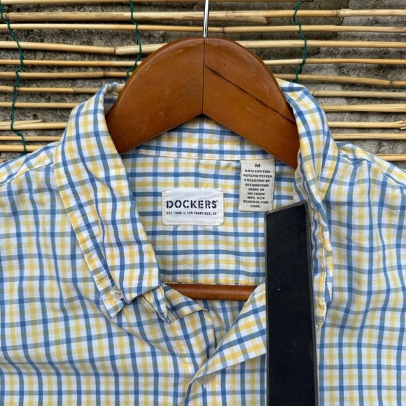 Dockers Size Medium Yellow Blue Check Short Sleeve Shirt - Picture 1 of 7